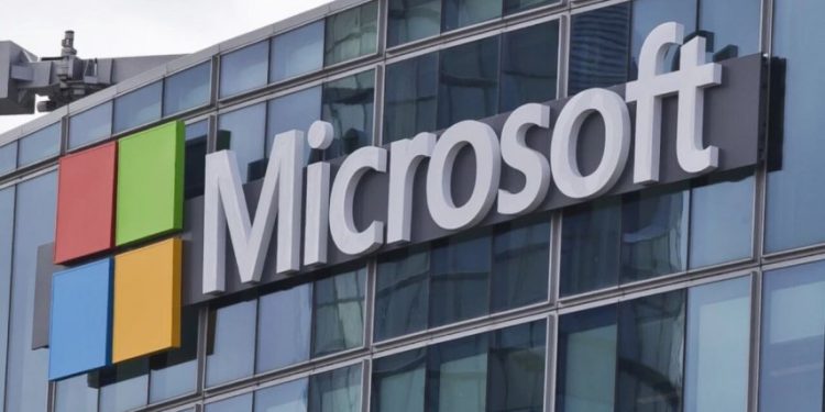 Microsoft işçiləri fələstinli şəhidlərə anım mərasimi keçirdiklərinə görə işdən qovulublar