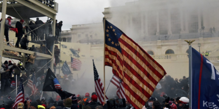 Amerikanın saxta demokratiyası