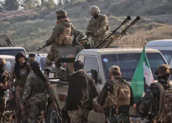 Reuters agentliyi Suriya üsyançılarının ələvi qırğınında iştirakı barədə məlumat yayıb